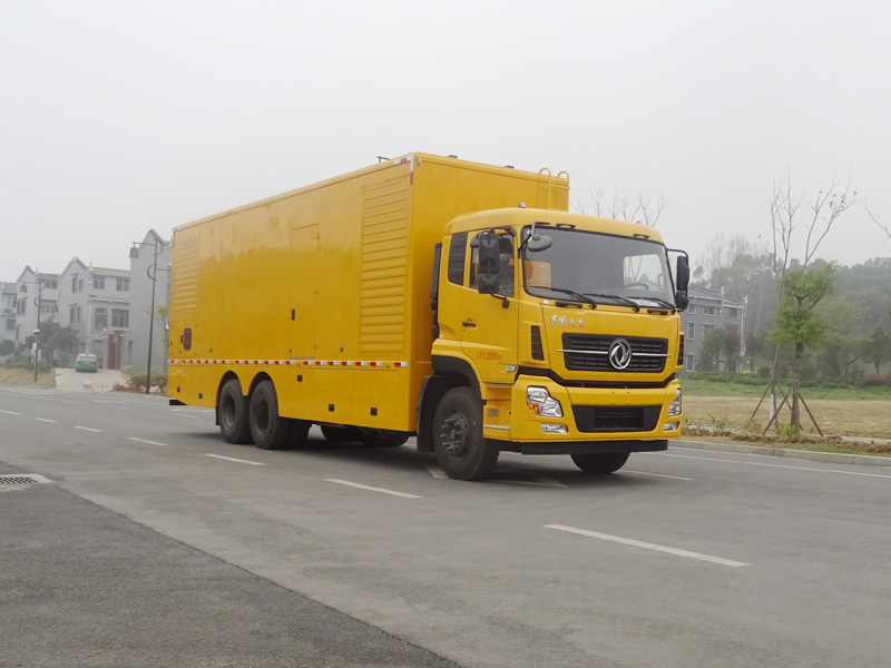 东风天龙后八轮电源车500-800kW
