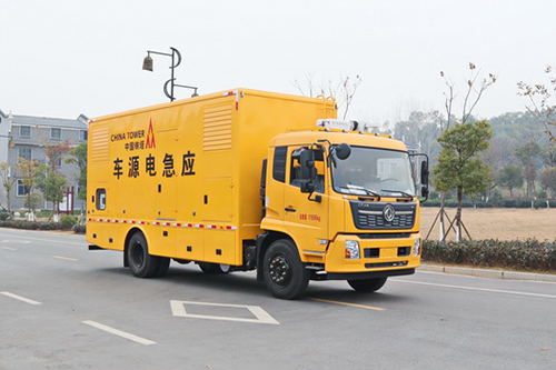 中国铁塔天锦电源车