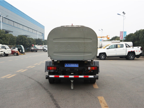 比亚迪T4纯电动勾臂垃圾车