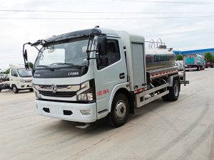 东风凯普特电动洒水车